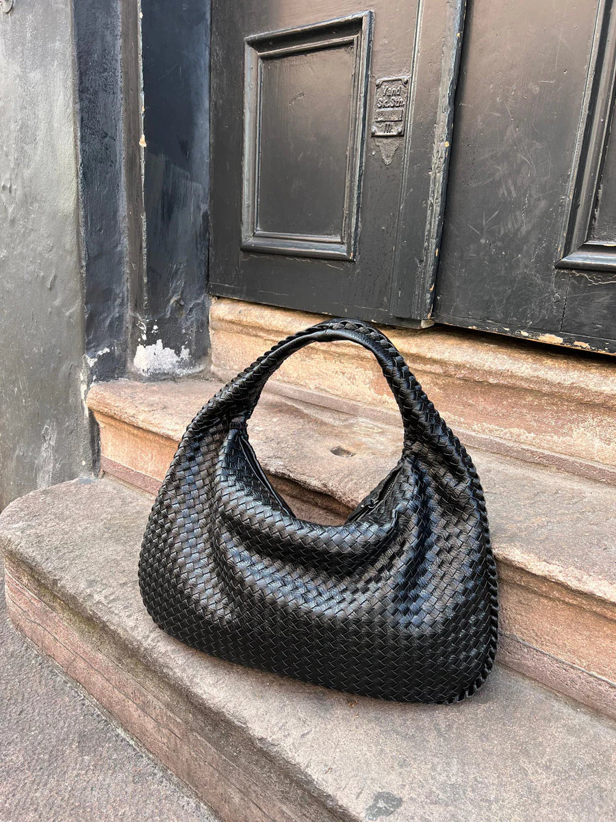 Borsa in stile Bottega