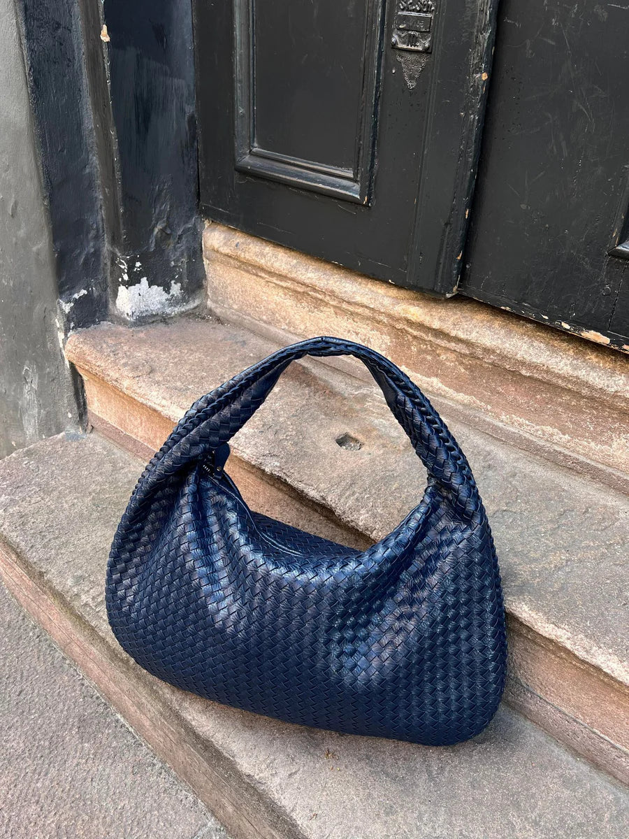Borsa in stile Bottega