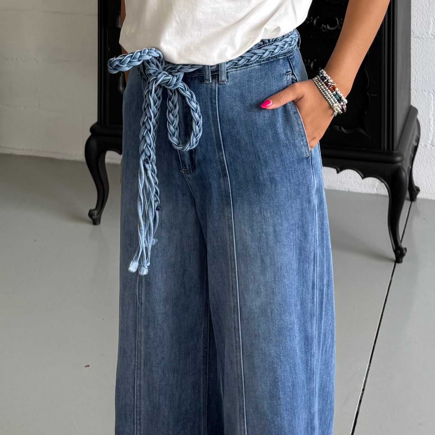 Jeans Demi con cintura in regalo