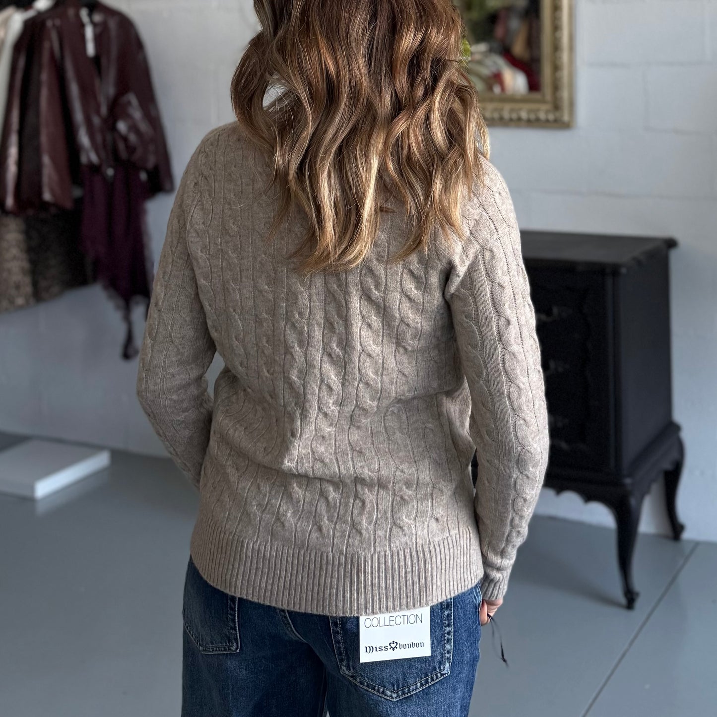 Maglione Nuvola a treccia scollatura a V