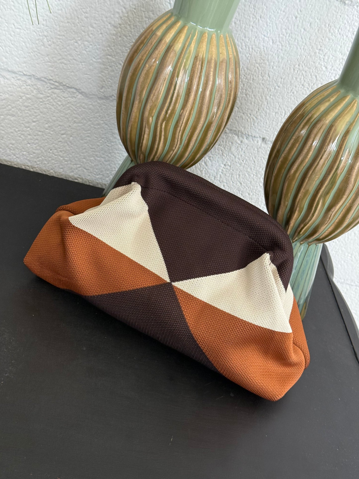 Pouch fantasia Geometrica MUST HAVE
