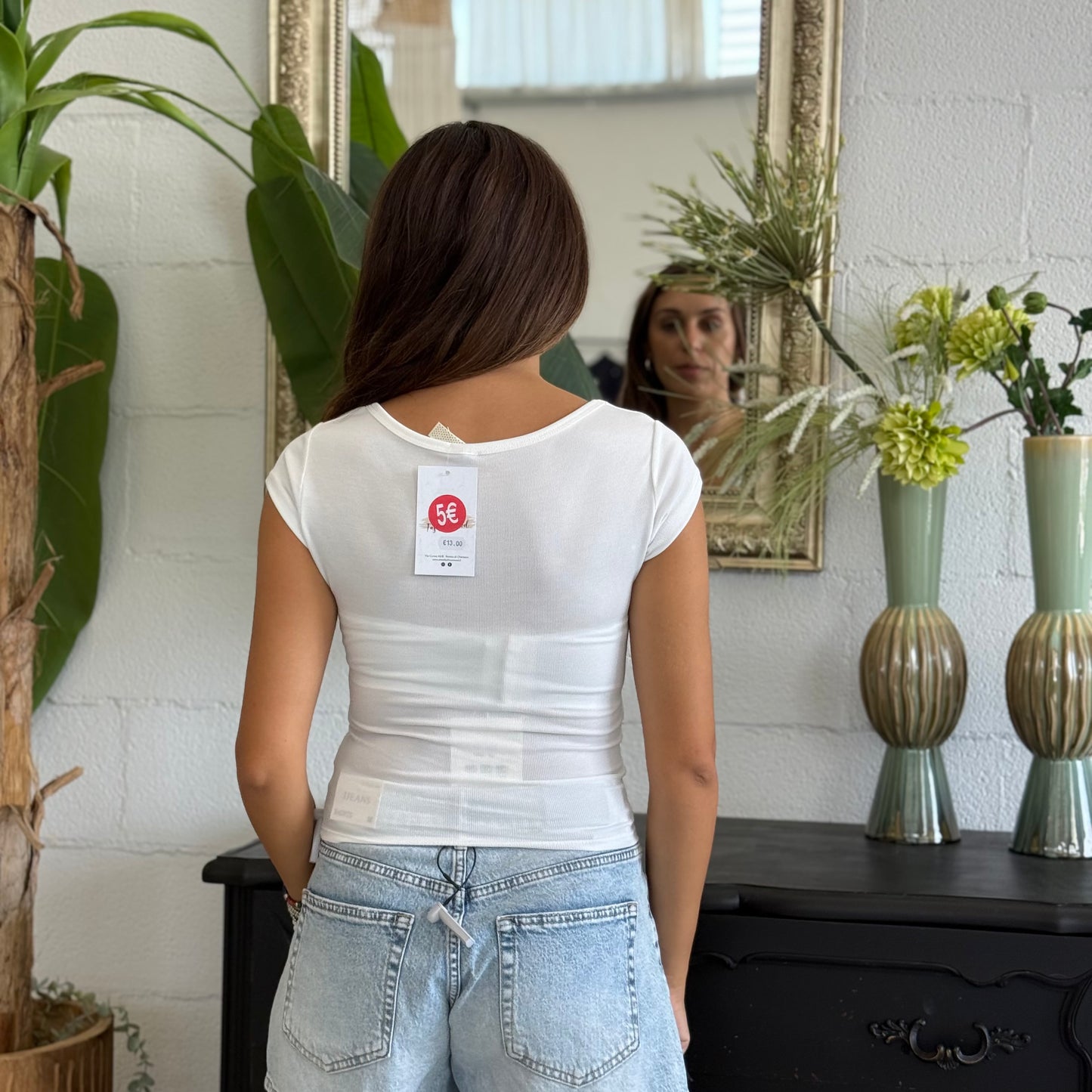 T-shirt Basic Bianca scollatura a U
