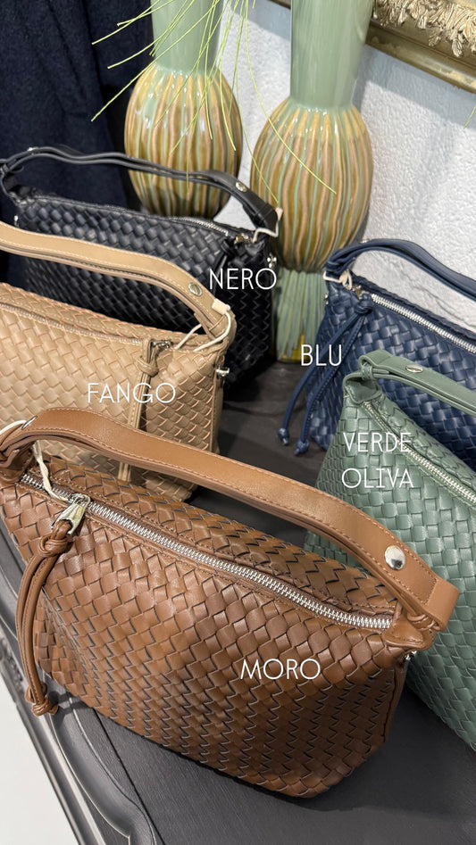 Borsa in ecopelle modello stile Bottega Veneta