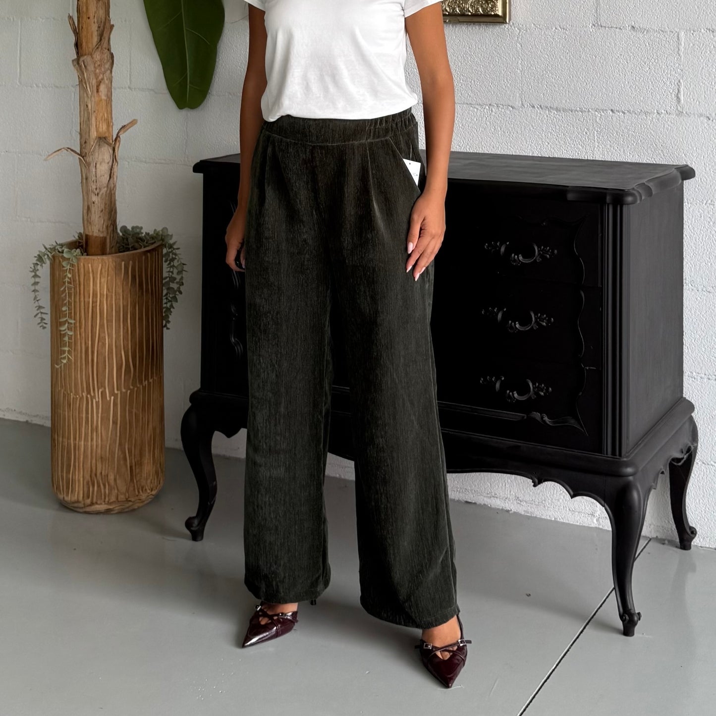 Pantalone in velluto Oliva