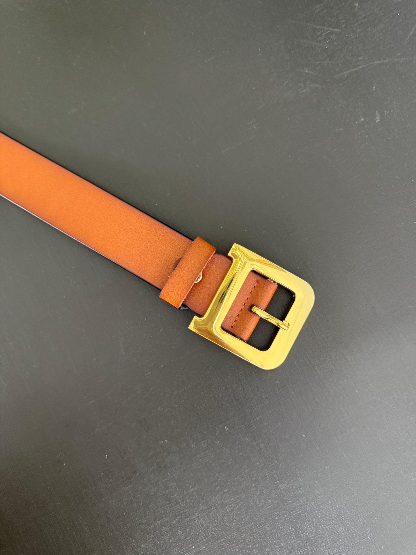 Cintura in pelle stile Dior