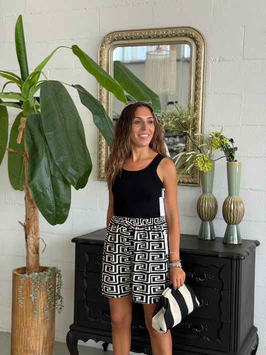 Short ‘DA AVERE’ Geometrico