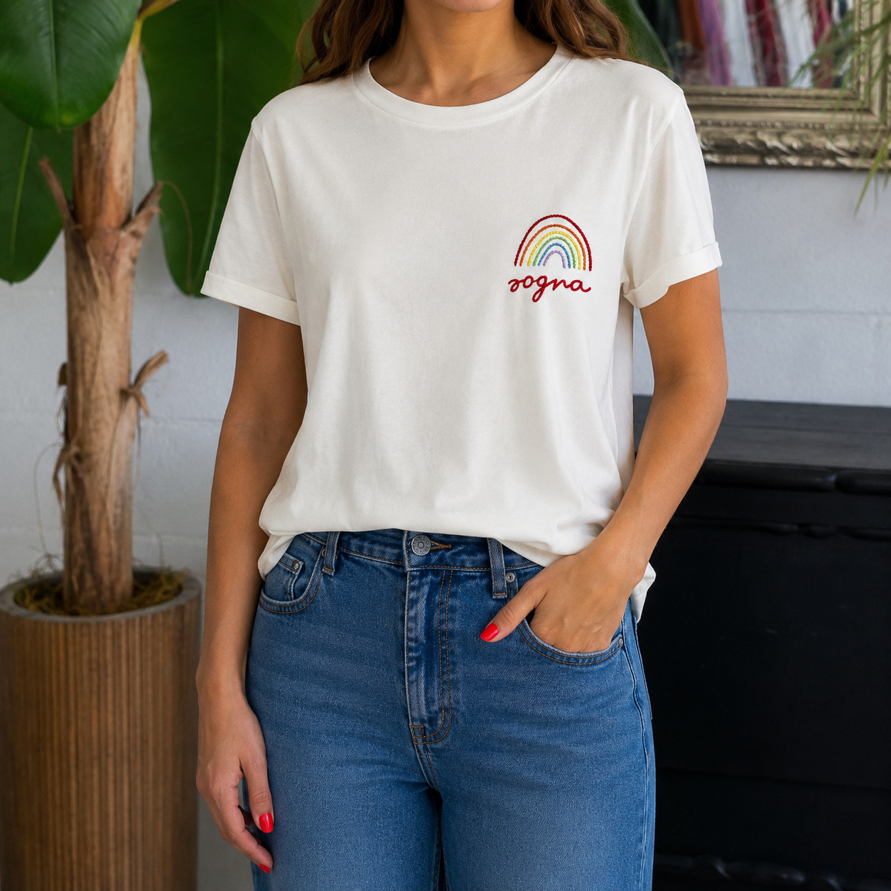 T-shirt Scritta Rainbow ricamato