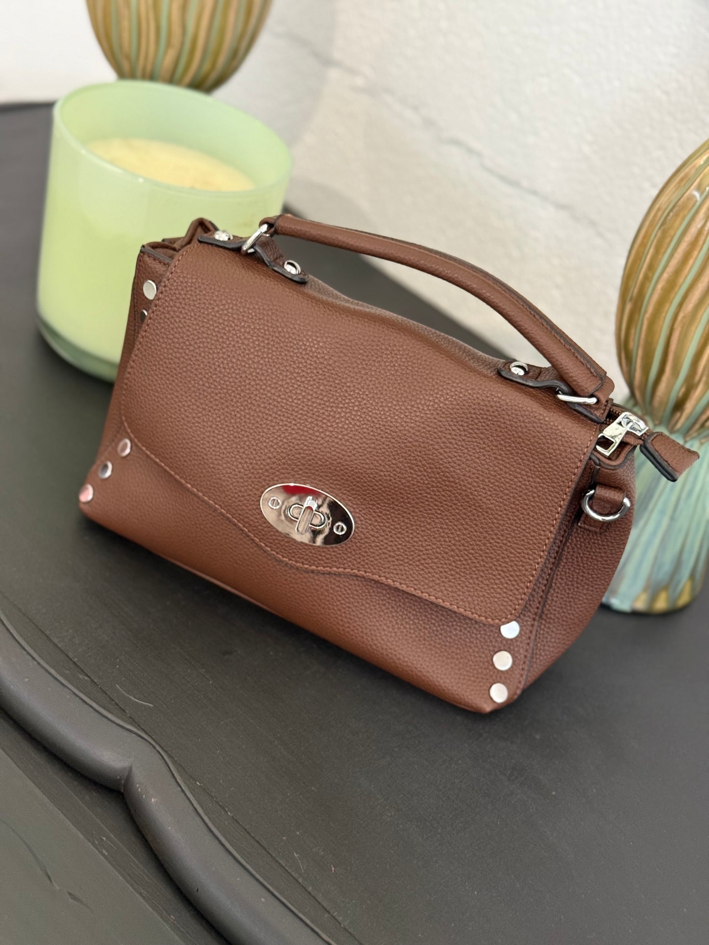 Borsa in ecopelle modello stile Postina