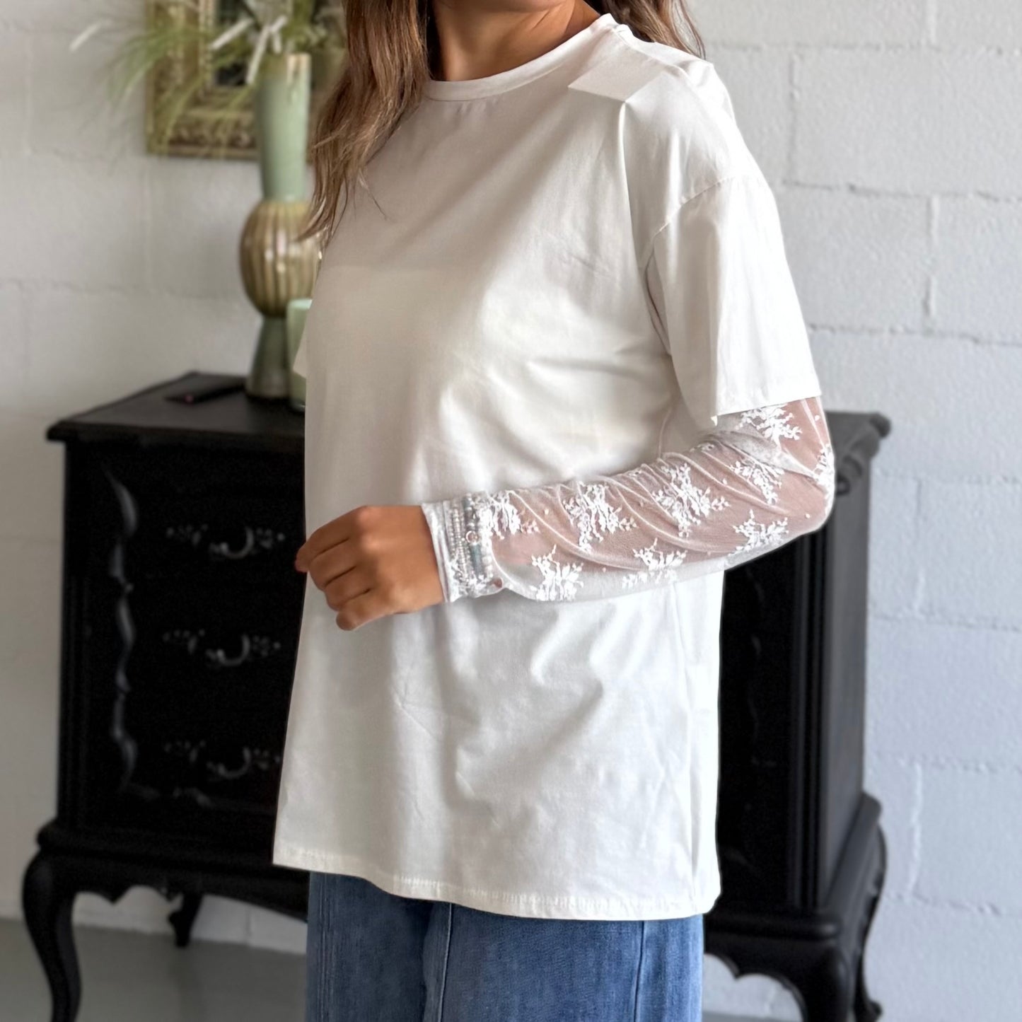T-shirt con maniche lunghe in pizzo