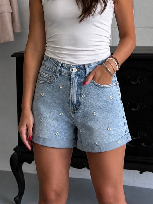 Short di jeans con Margherite ricamate